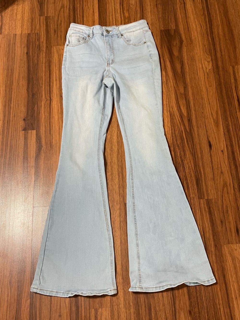 Vintage Rue 21 Light Wash Women's Flare Jeans - Classic High-Rise size 6